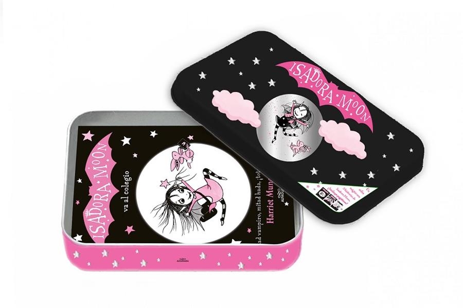 ISADORA MOON - UN COFRE MÁGICO CON 3 HISTORIAS DE ISADORA MOON (¡INCLUYE PEGATIN | 9788419366122 | MUNCASTER, HARRIET